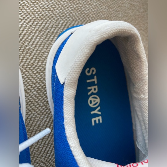 Straye Logan Lace Up Patriotic Sneaker in Red, White, and Blue. Size 3. EUC. - Picture 9 of 15